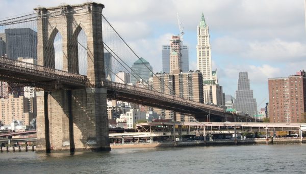 Five Red Flags to Watch for When Hiring a New York City Moving Company Five Red Flags to Watch for When Hiring a New York City Moving Company